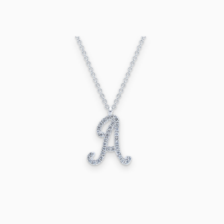 Splendida letterina in oro con diamanti adatta per ogni occasione.